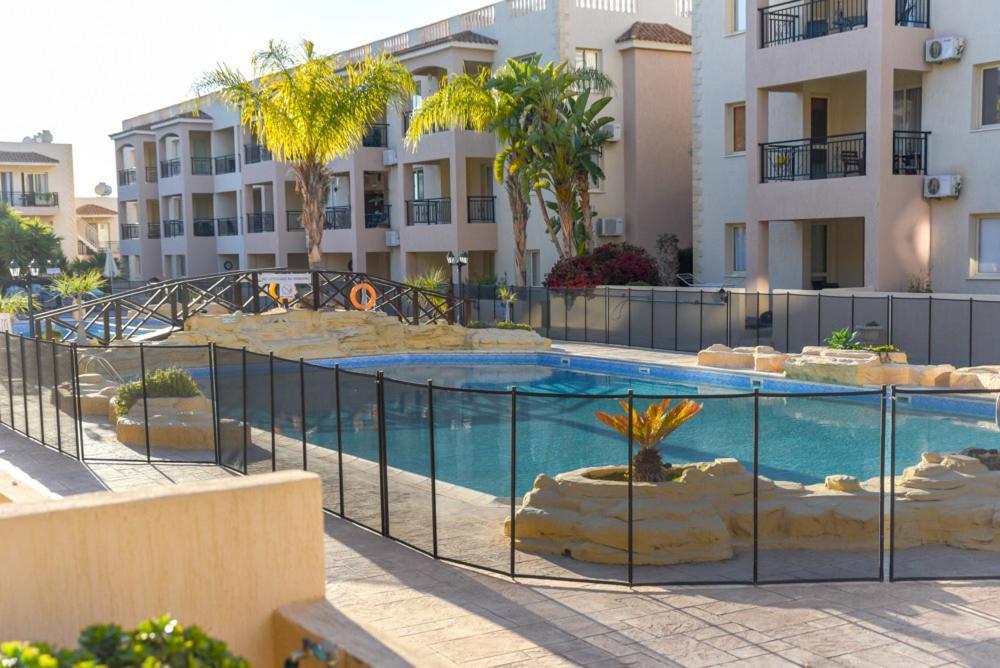 Royal Seacrest F G5 Ground Floor Apartment Pafos Dış mekan fotoğraf