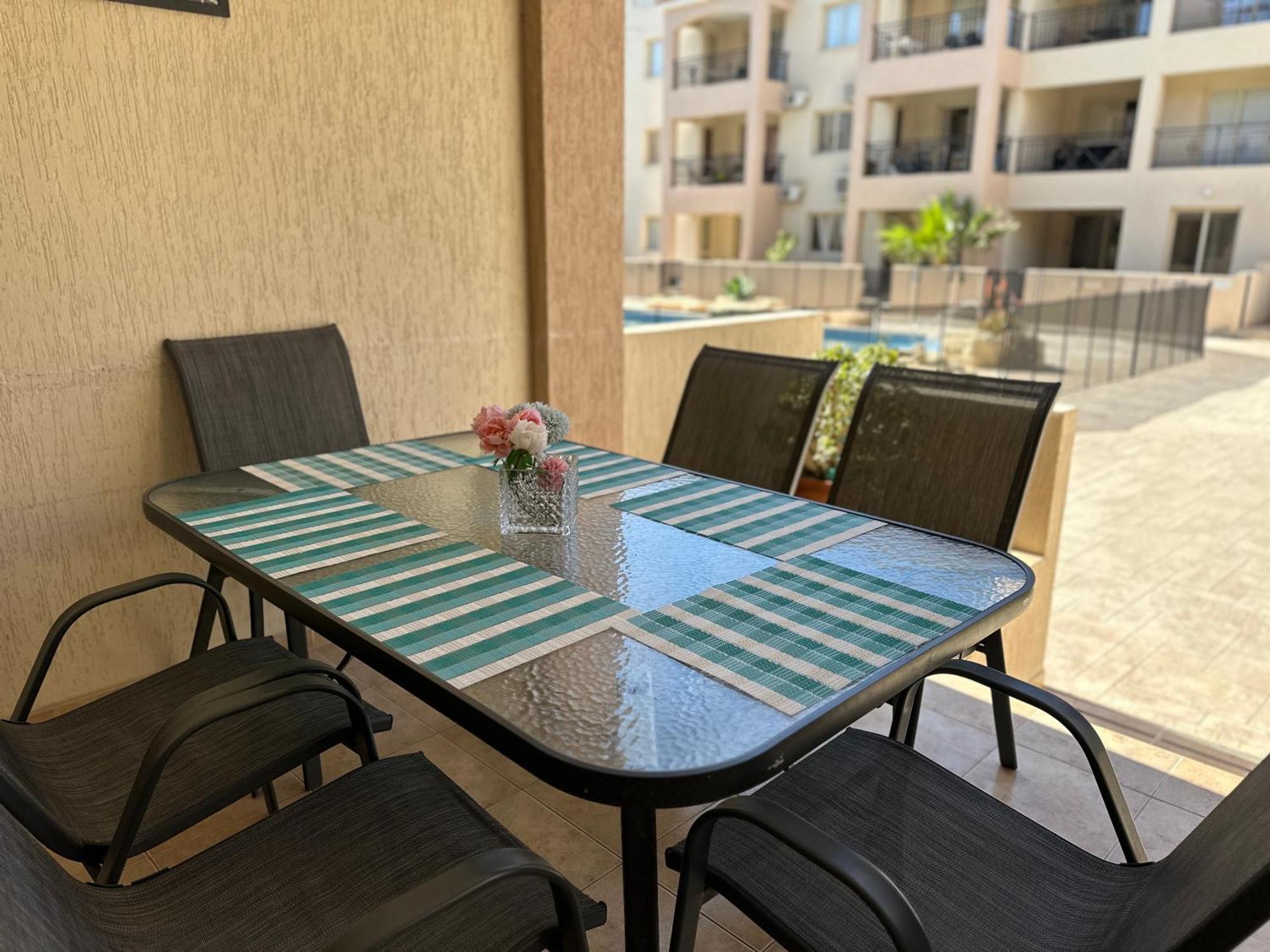 Royal Seacrest F G5 Ground Floor Apartment Pafos Dış mekan fotoğraf